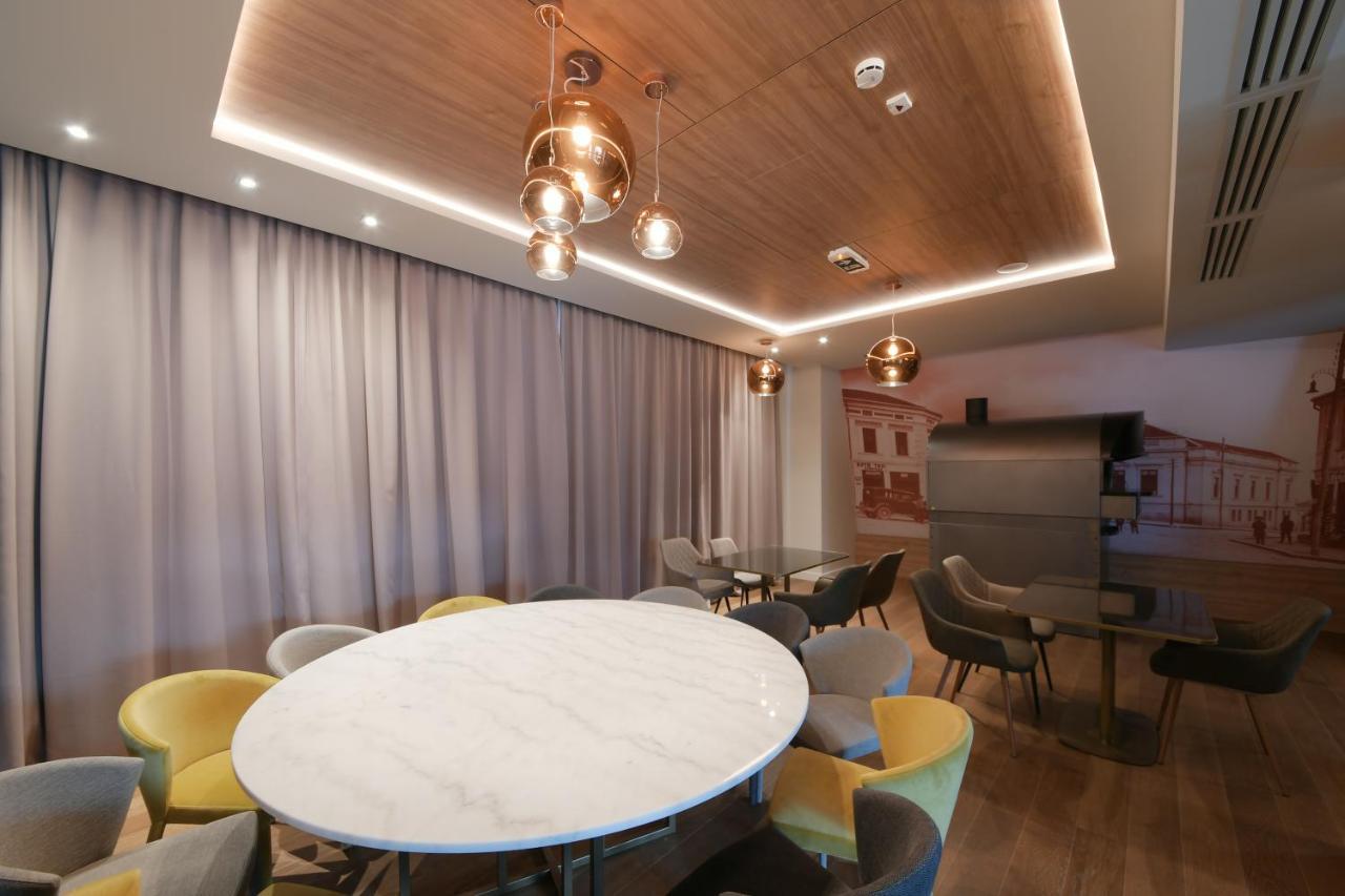 Hotel Royal Putnik Vranje Extérieur photo